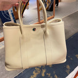  everyday handbag styled with outfit