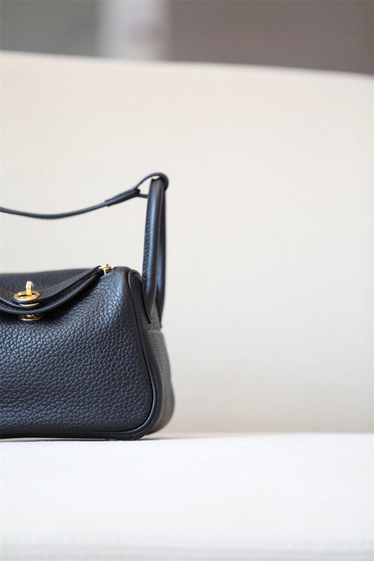  Refined carryall bag carried on shoulder 10