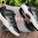 Nike Men's & Women's Luxury Low-Top Trainers — Style 225 interior view