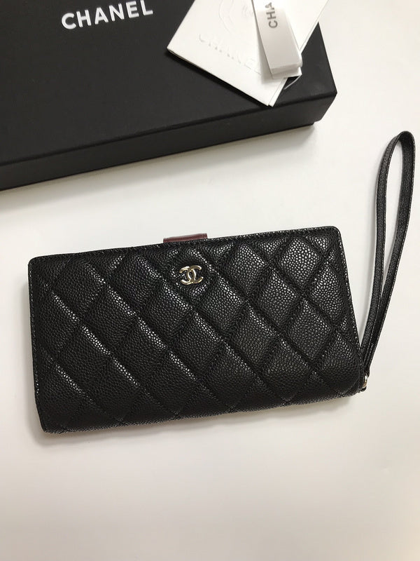 Zivas Charm Refined Structure Everyday Handbag (Elevated Accessory Essential) – Close-Up Detail