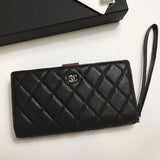 Zivas Charm Refined Structure Everyday Handbag (Elevated Accessory Essential) – Close-Up Detail