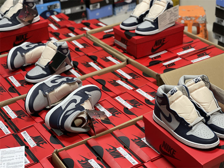 Nike Men's & Women's Signature Luxury Sneakers — Style 216 detail view