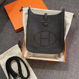  Modern top-handle bag front view