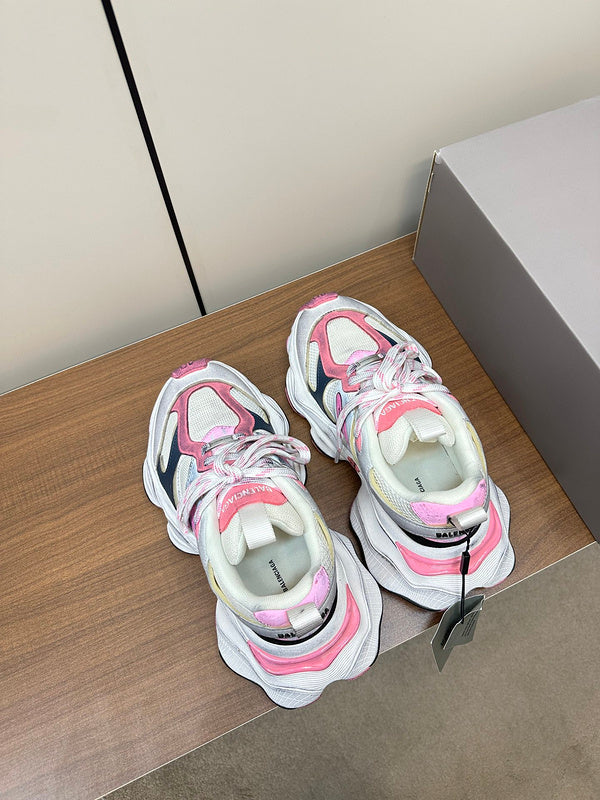 Balenciaga shoes Style 020 - logo and branding close-up