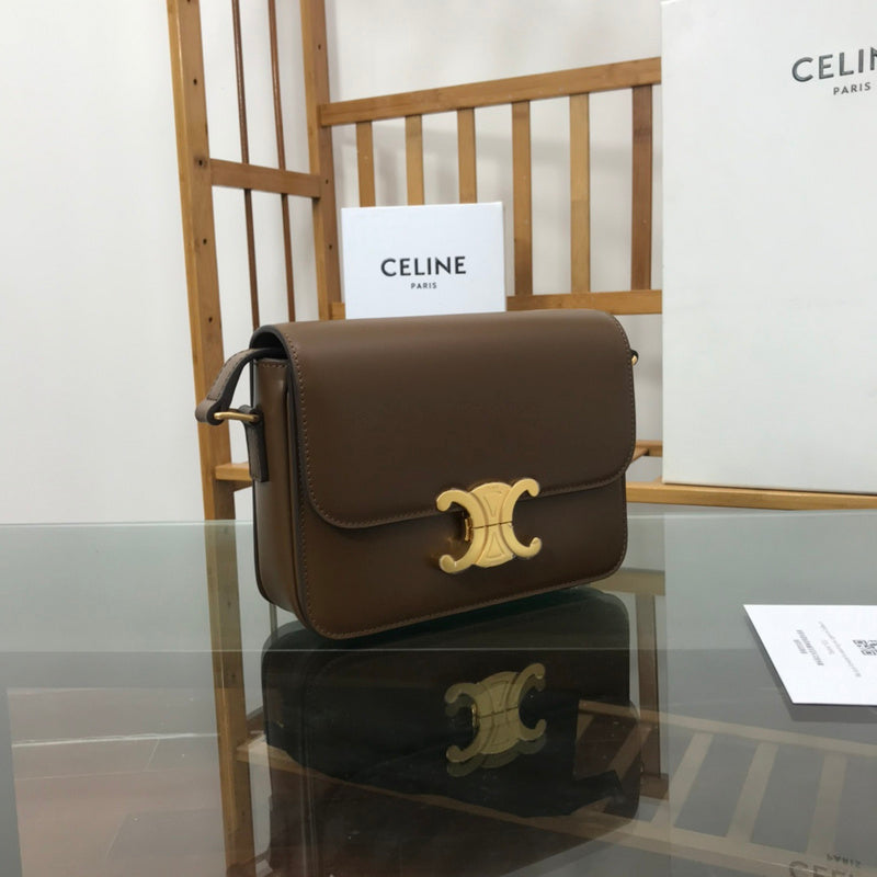 Interior view of refined structured women's handbag – women's everyday handbag