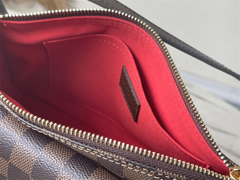  handbag close-up of hardware and finish 11