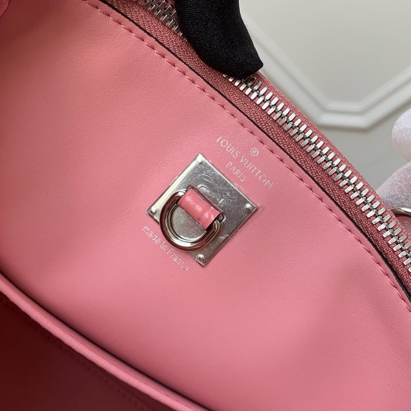 Side profile of modern elevated women's handbag – women's designer-style accessory