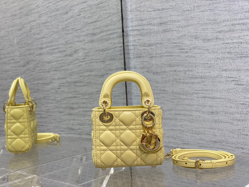 Front view of everyday-luxe classic women's handbag – women's premium purse