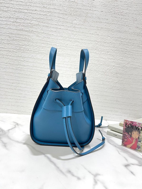 Ziva's Charm handbag – interior view (16cm*19.5cm*10cm)