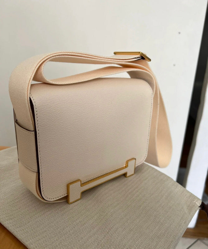Side view of everyday-ready structured handbag