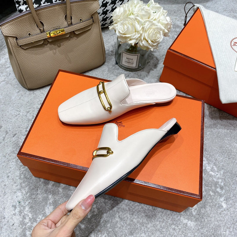 Hermes shoes Style 346 - full pair display