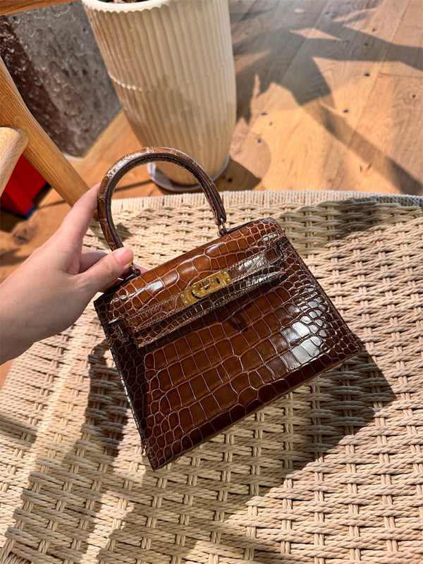Side view of balanced structured handbag