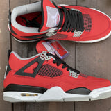 Nike Men's & Women's Designer Low-Top Shoes — Style 257 front view