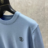 Three-quarter angle view of Burberry luxury piece style No.322