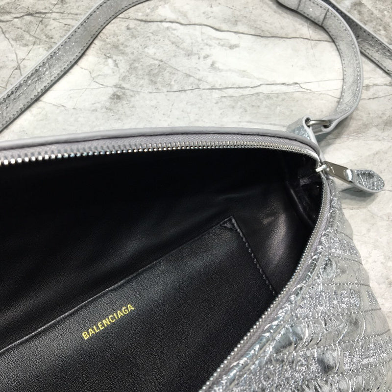 Elegant Premium PU Leather Handbag - Understated Luxury Look | Women's Fashion Handbag #736 - texture close-up (image 9) of designer-inspired handbag