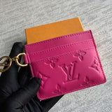 Statement everyday bag carried on shoulder