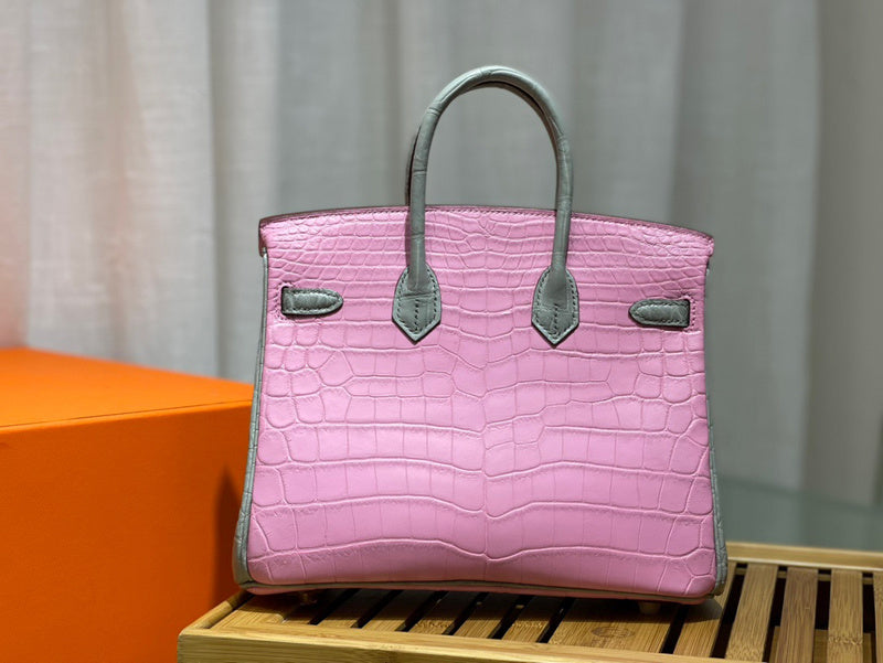 Considered handbag styled for everyday wear
