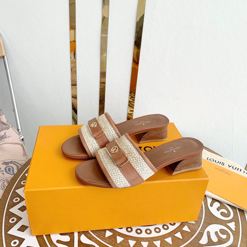 Louis Vuitton shoes Style 343 - top view showing design