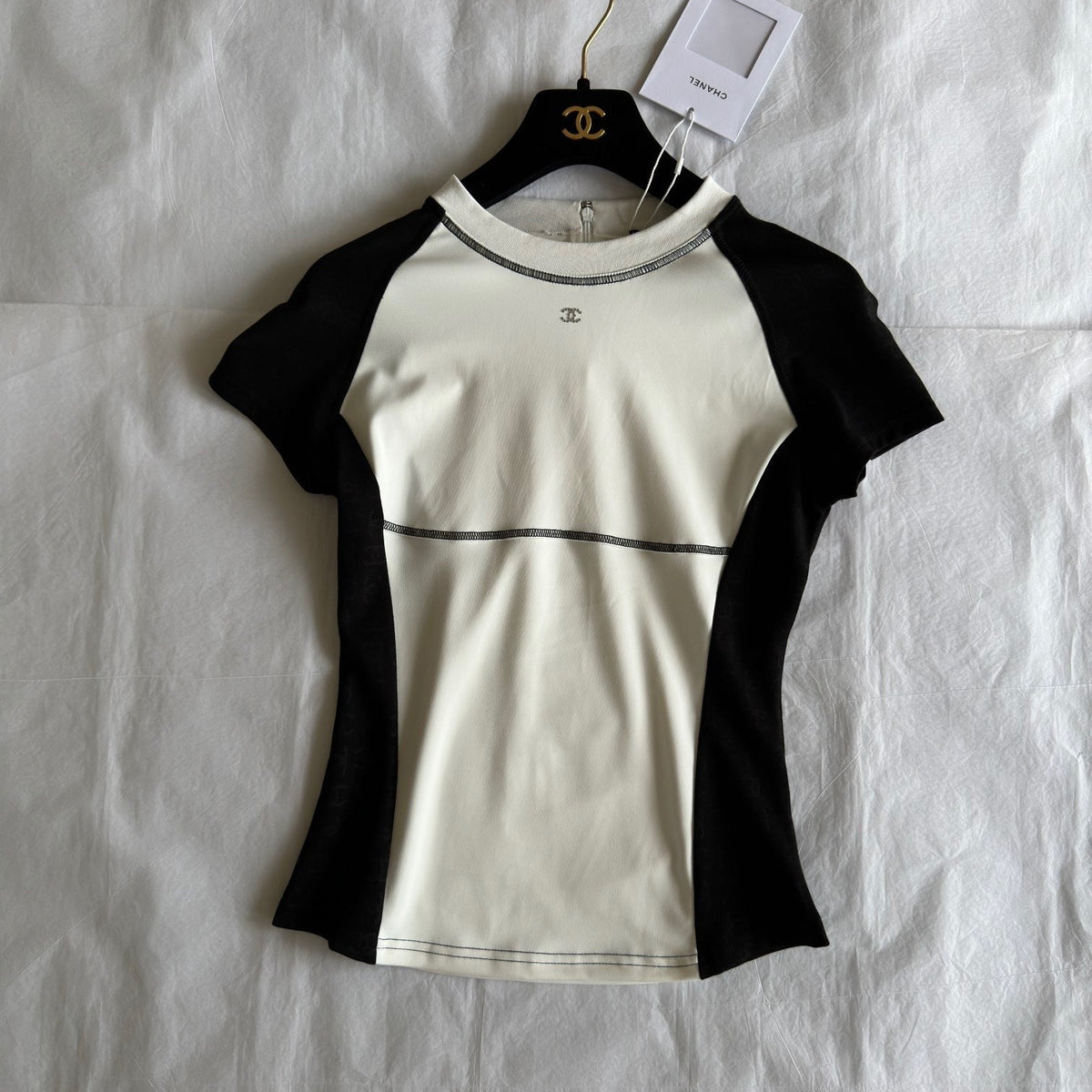 Chanel T-Shirt – luxury designer piece at Bellvora