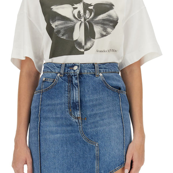 Close-up of Alexander McQueen tee shirts hardware and fine stitching