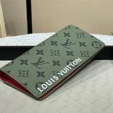  crossbody bag interior and compartment view