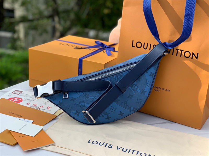  elegant top-handle bag detail view showing craftsmanship