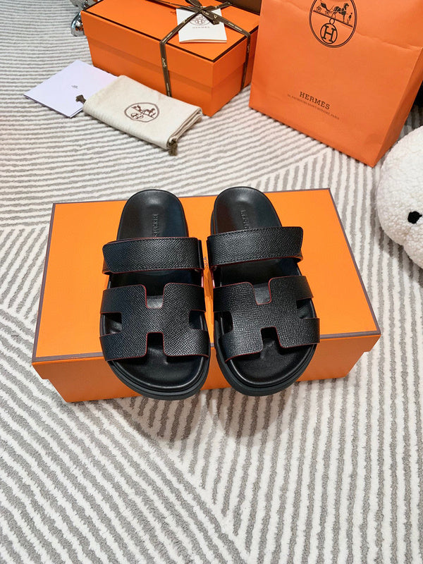 Hermes sandals Style 216 - side profile detail