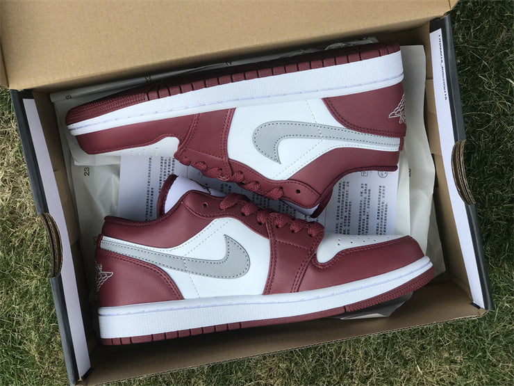 Nike clean off-white luxury sneakers view 16 premium leather build
