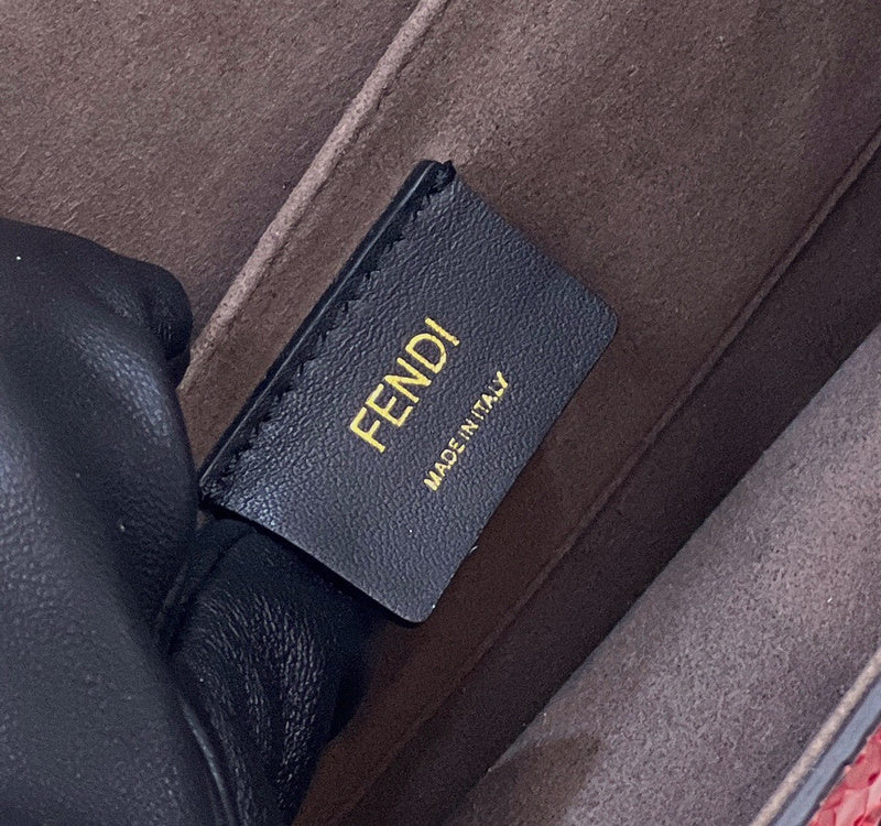 Ziva's Charm handbag – detail view (Standard Size)
