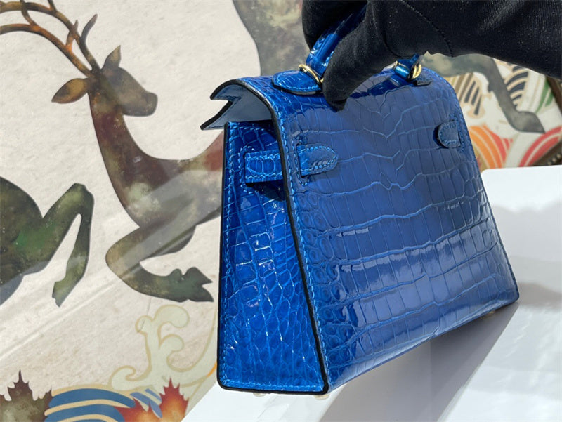  Chic shopper bag front view 7