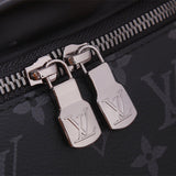  structured bag close-up of hardware and finish