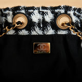 Zivas Charm Refined Everyday Style Designer Handbag (Versatile Style Statement) – Styled Look