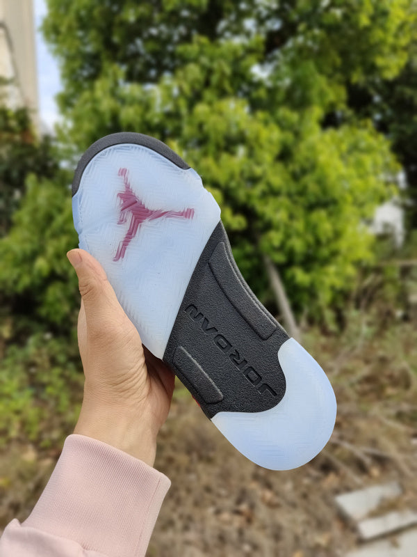 Nike Men's & Women's Designer Lifestyle Shoes — Style 212 interior view