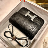  Smart satchel front view 7