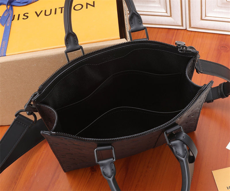  graceful carryall bag styled with outfit