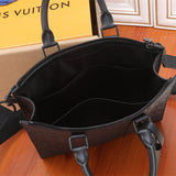  graceful carryall bag styled with outfit