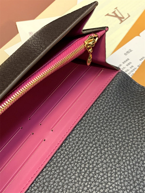  Tailored top-handle bag front view 7