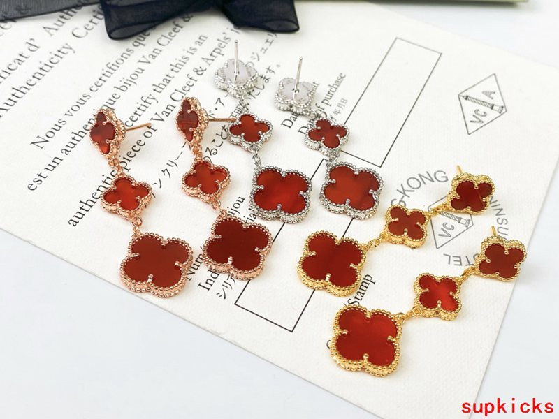 Lifestyle view of Van Cleef & Arpels unisex jewelry piece