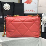 Zivas Charm Streamlined Design Luxury Handbag (Structured Everyday Essential) – Close-Up Detail