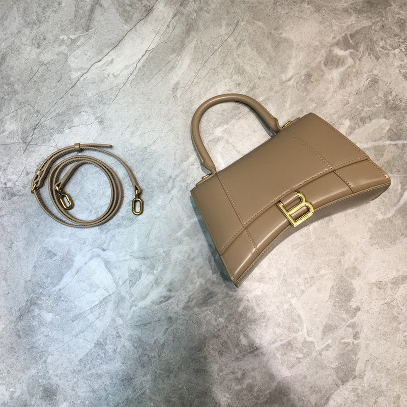 Effortless Premium PU Leather Handbag - Modern Structured Build | Women's Statement Accessory #852 - front view (image 1) of designer-inspired handbag