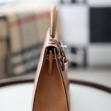  timeless shopper bag styled with outfit