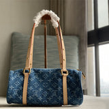  Sophisticated structured bag front view 13