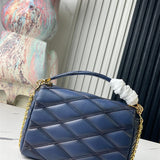  Sophisticated shoulder bag front view 25