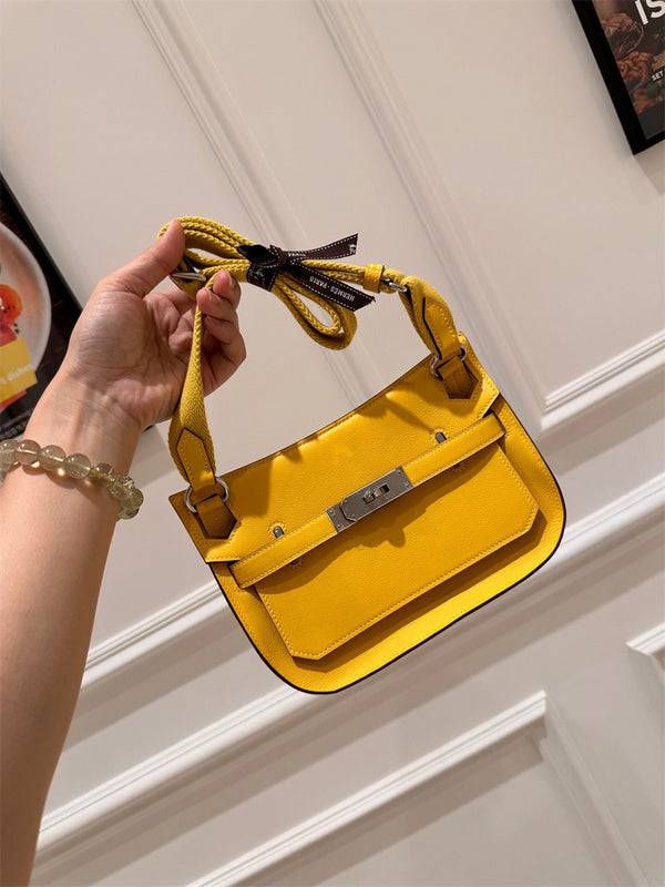  satchel interior and compartment view 21