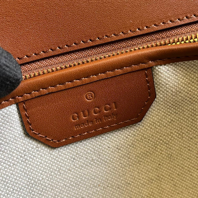 Side profile of chic everyday-luxe women's handbag – women's luxury handbag
