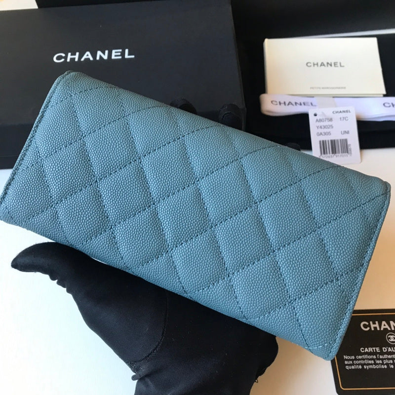 Zivas Charm Modern Minimalist Look Everyday Handbag (Timeless Wardrobe Addition) – Styled Look
