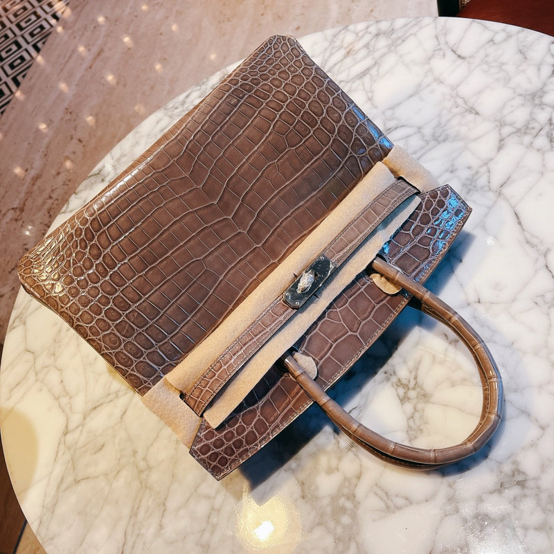 Close-up detail of streamlined bag design