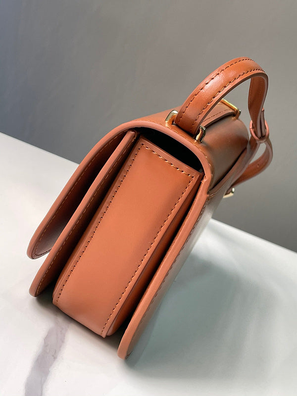 Ziva's Charm handbag – product shot (19cm*6cm*13.5cm)