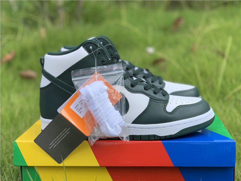 Nike Men's & Women's Luxury Low-Top Trainers — Style 057 back view