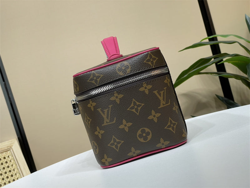  Everyday satchel front view 13